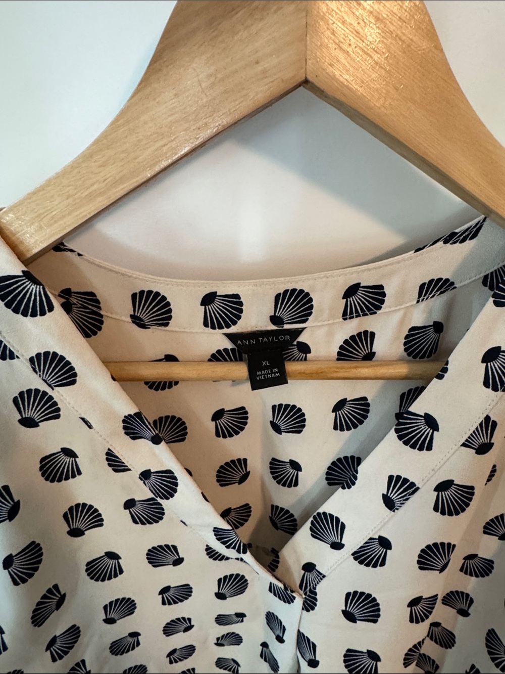 Shell print shirt